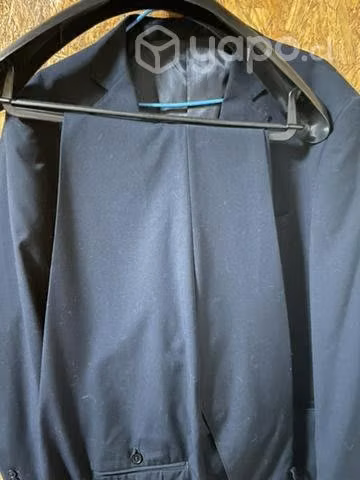 Traje nuevo hombre