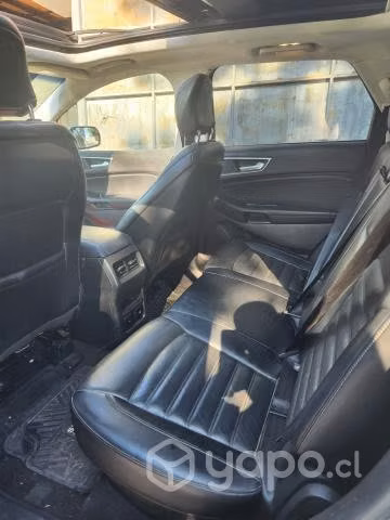 Ford edge titaniun
