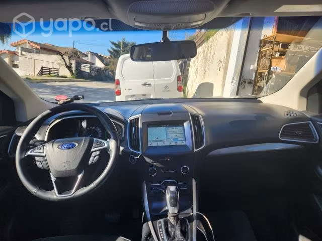 Ford edge titaniun