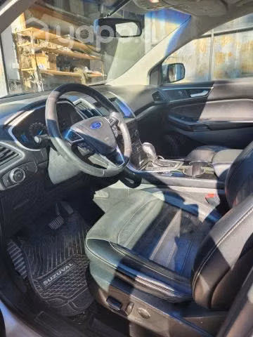 Ford edge titaniun