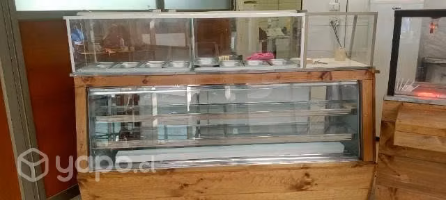 Vitrina con lonchera refrigerada