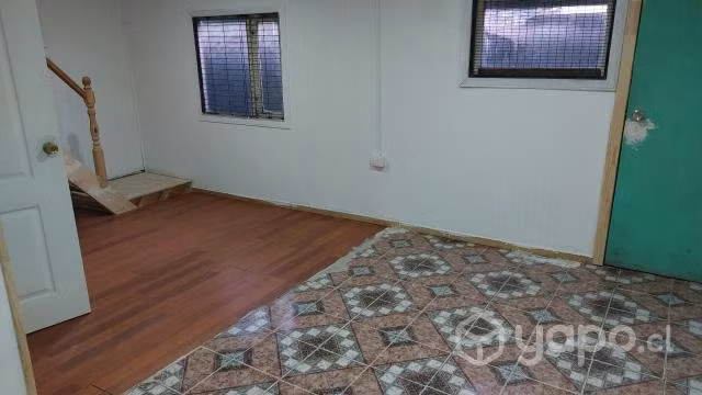 Arriendo Casa en interior de sitio