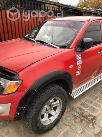 Vendo mitsubishi l200