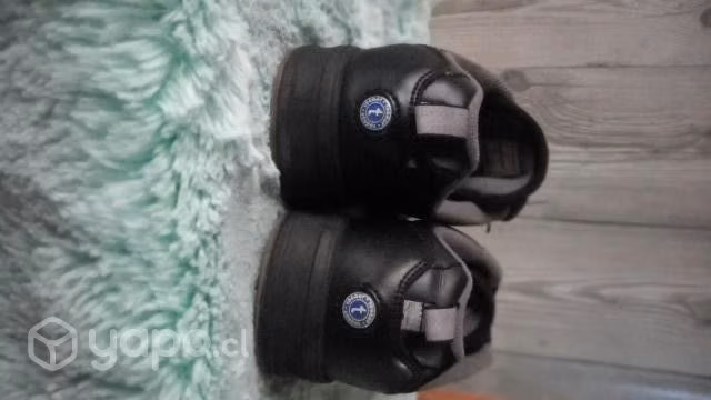 Zapatos de colegio número 42