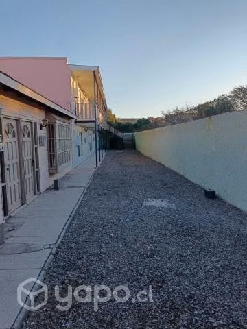 Oportunidad única: 8 departamentos y casa principa - Imagen 4