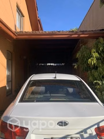 Kia cerato 2011 se vende