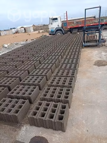 Maquina vibradora de bloques