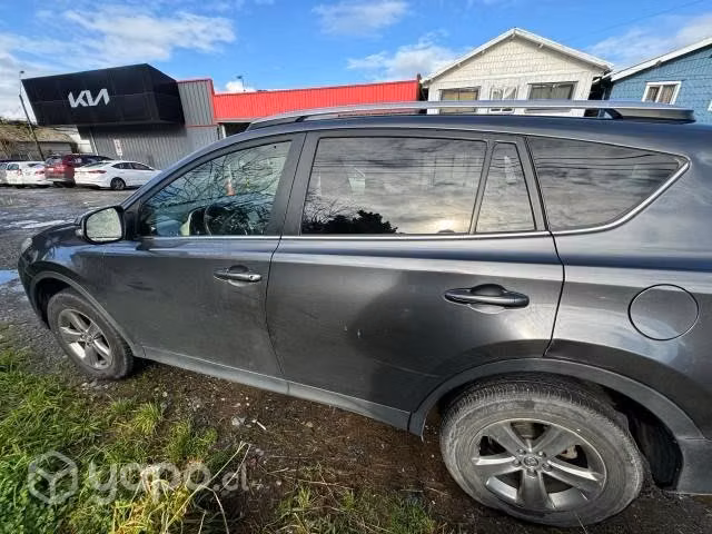 Se vende Toyota Rav4 - Imagen 6