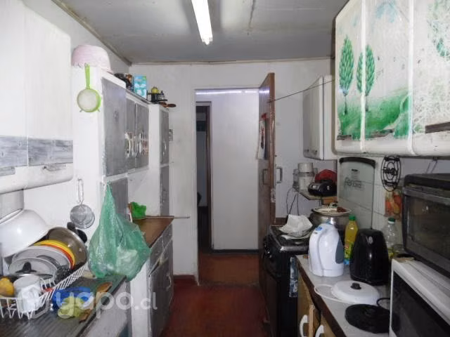Barrio seguro, casa solida cerca metro conchali