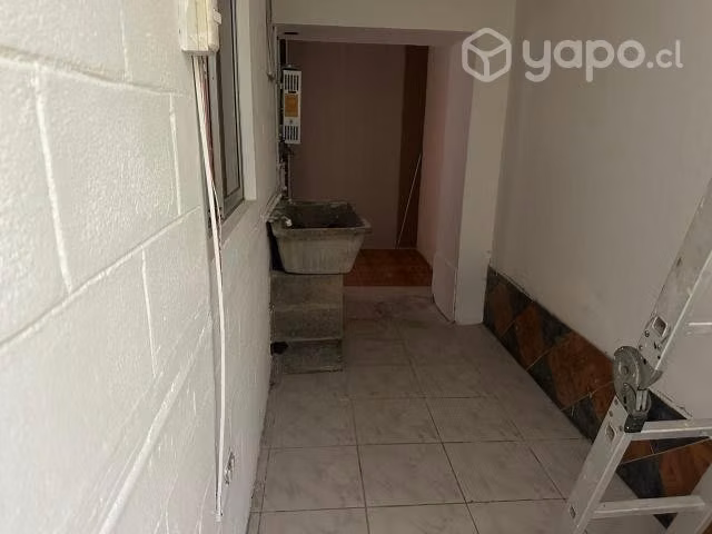 Casa 3 pisos 6 piezas 2 baños Arriedo