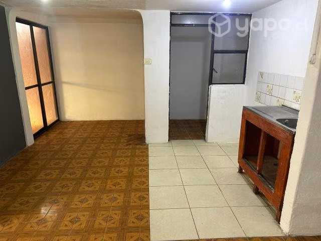 Casa 3 pisos 6 piezas 2 baños Arriedo