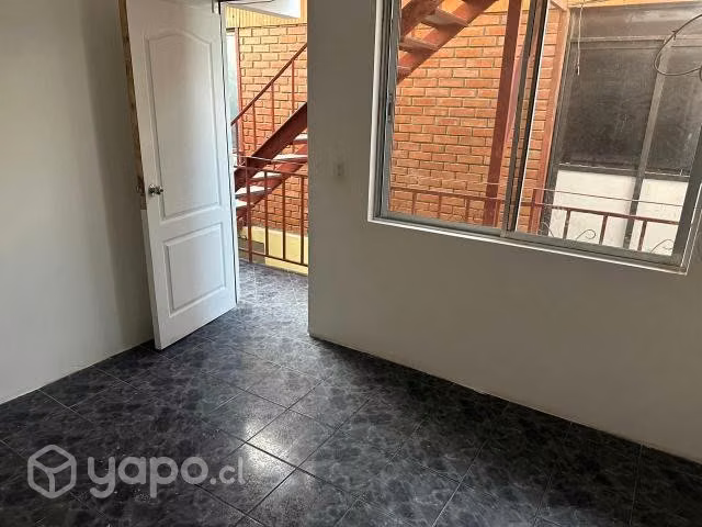 Casa 3 pisos 6 piezas 2 baños Arriedo