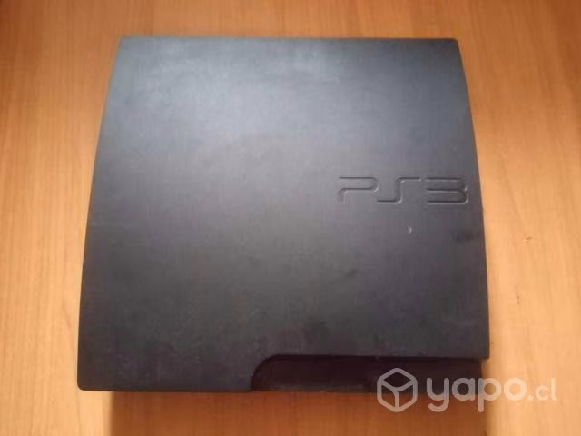 PS3 en buen estado - LIBERADA CON JUEGOS
