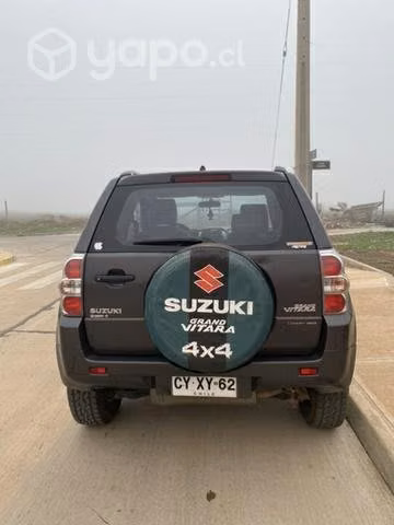 2011 Suzuki Grand Vitara 1.6 4x4 - Imagen 2