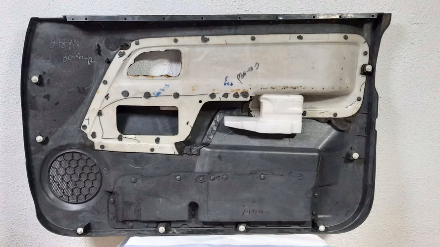 Tapiz Puerta Delantera LH Chevrolet DMAX [2004 al 2014] - Imagen 4