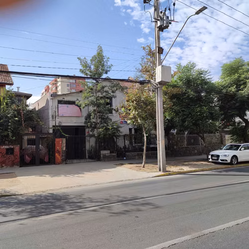 Casa con Galpon destino Comercial