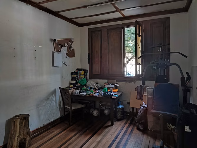 Casa con Galpon destino Comercial