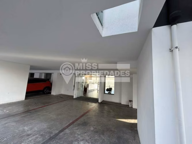 VENDE DEPARTAMENTO AVENIDA EDMUNDO PEREZ ZUJOVIC