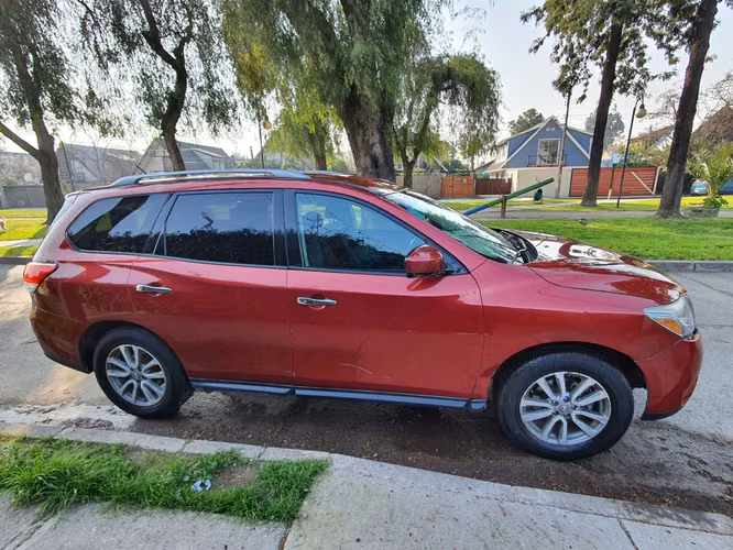 nissan pathfinder 2015