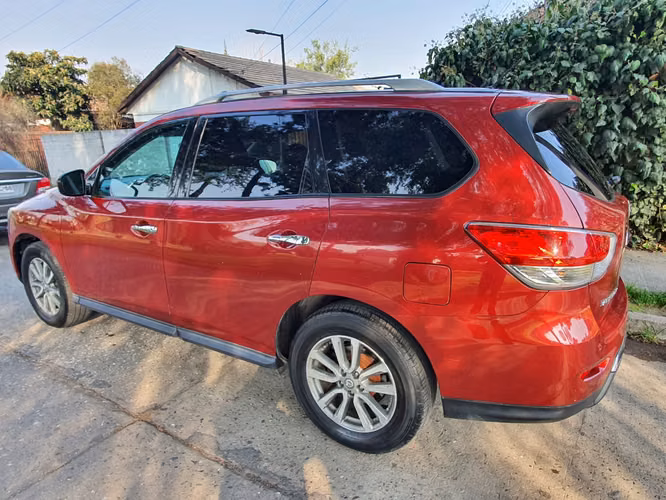 nissan pathfinder 2015
