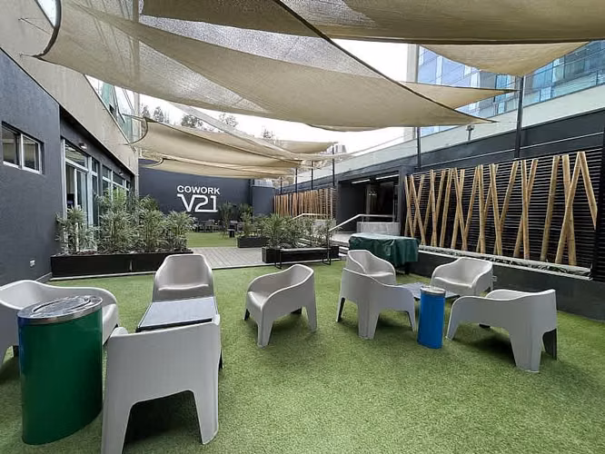 Oficina OFICINA EN VENTA SECTOR EL SALTO (CÓD. 395)