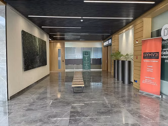 Oficina OFICINA EN VENTA SECTOR EL SALTO (CÓD. 395)