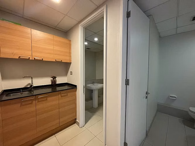 Oficina OFICINA EN VENTA SECTOR EL SALTO (CÓD. 395)