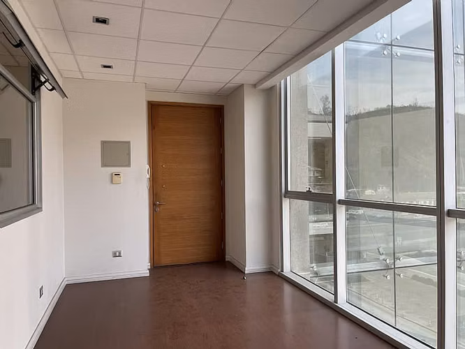 Oficina OFICINA EN VENTA SECTOR EL SALTO (CÓD. 395)