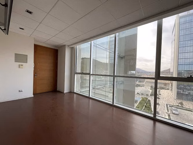 Oficina OFICINA EN VENTA SECTOR EL SALTO (CÓD. 395)