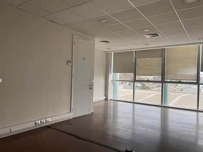 Oficina OFICINA EN VENTA SECTOR EL SALTO (CÓD. 395)