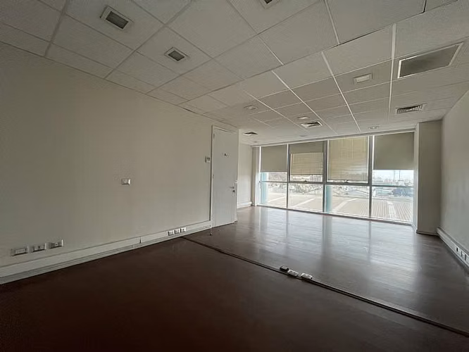 Oficina OFICINA EN VENTA SECTOR EL SALTO (CÓD. 395)