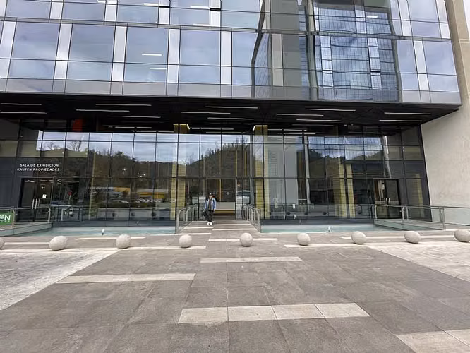 Oficina OFICINA EN VENTA SECTOR EL SALTO (CÓD. 395)