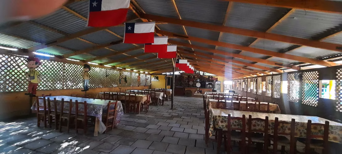 Restaurant en venta , parcela 5000mt2 (10734)