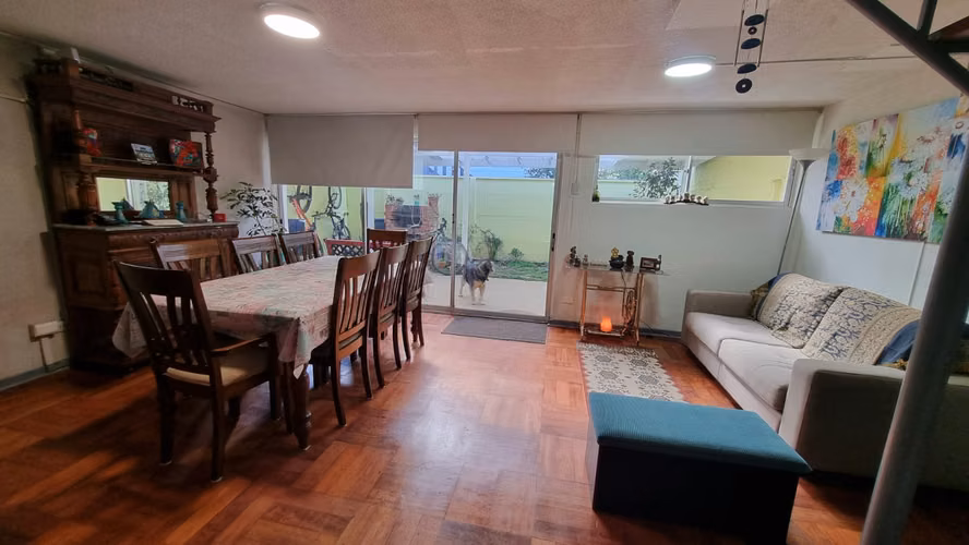 CASA CON CABAÑAS SECTOR REGIONAL