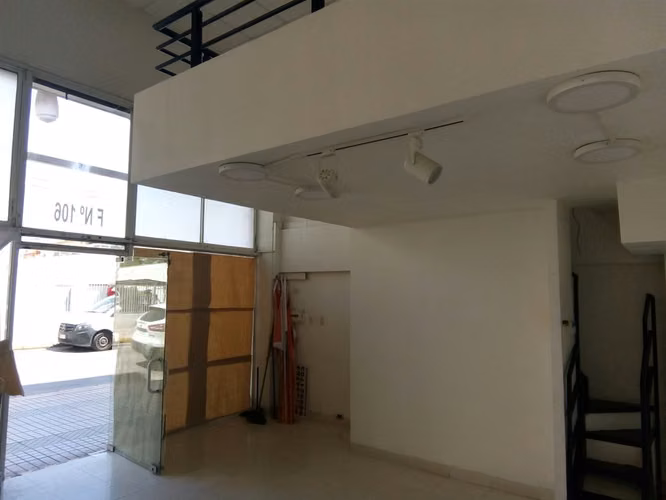 OFICINA Local comercial en venta en Edificio Plaza Real