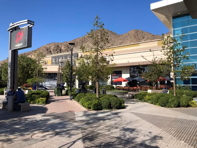 LOCAL COMERCIAL Oficina en arriendo en Mall Plaza Copiapo.