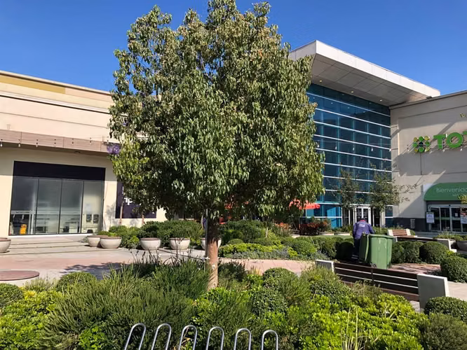 LOCAL COMERCIAL Oficina en arriendo en Mall Plaza Copiapo.
