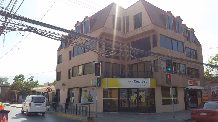 OFICINA Oficina en arriendo en sector centro, edificio San Luis