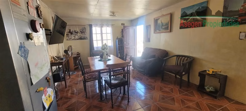 CASA Casa en venta en la Población Juan Pablo II