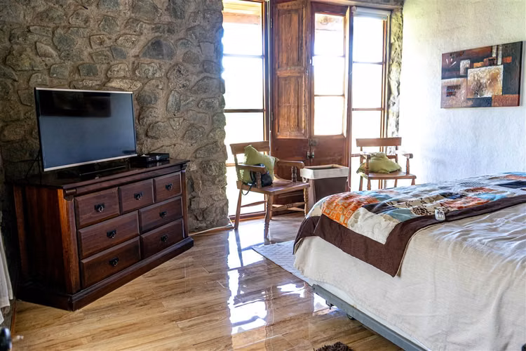 PARCELA Parcela con hermosa casa en venta en sector Chamonate