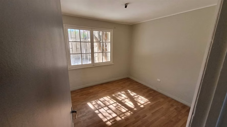CASA Casa en arriendo apta para oficinas en sector centro de Copiapó.