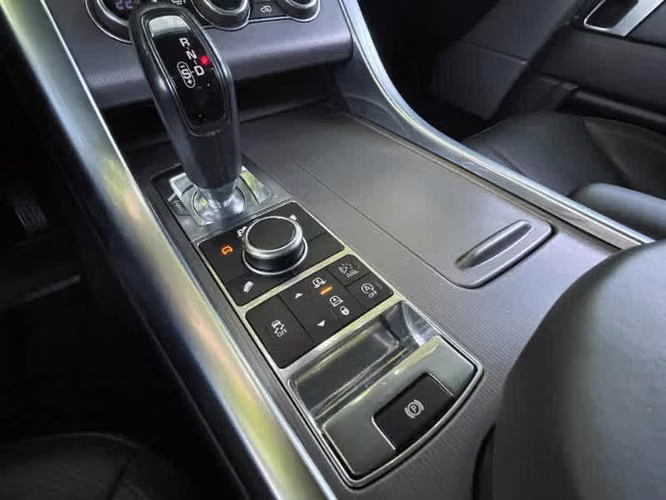 LAND ROVER RANGE ROVER SPORT HSE SDV6 DIESEL 2015