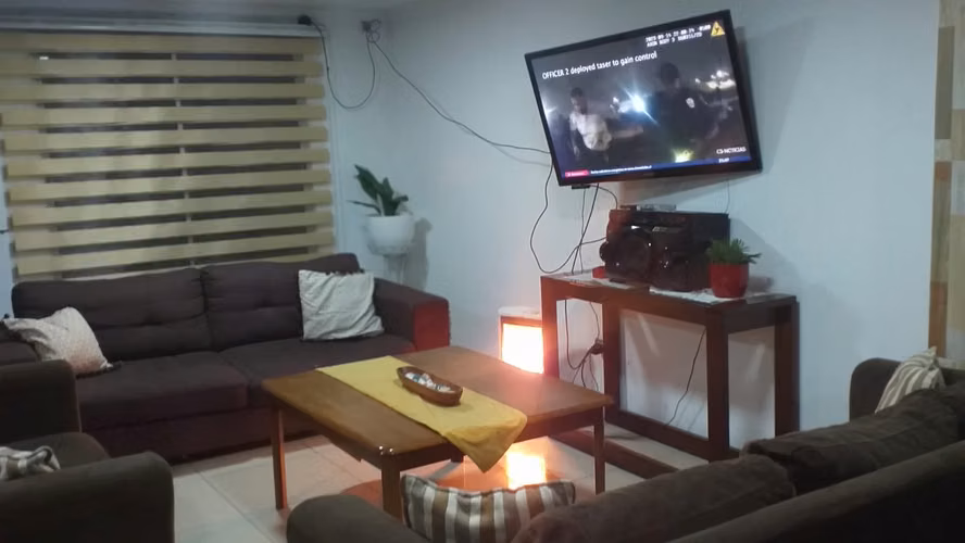Se vende amplia casa 4 dormitorios 2 baños, San Bernardo