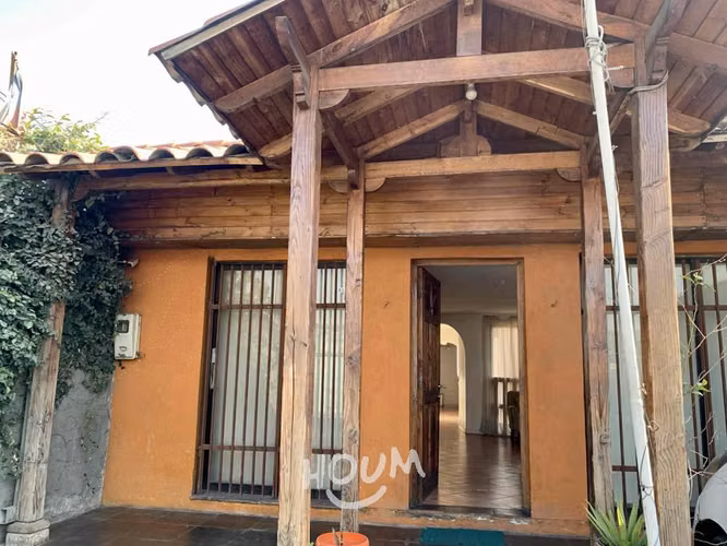 Casa en Avenida Américo Vespucio
