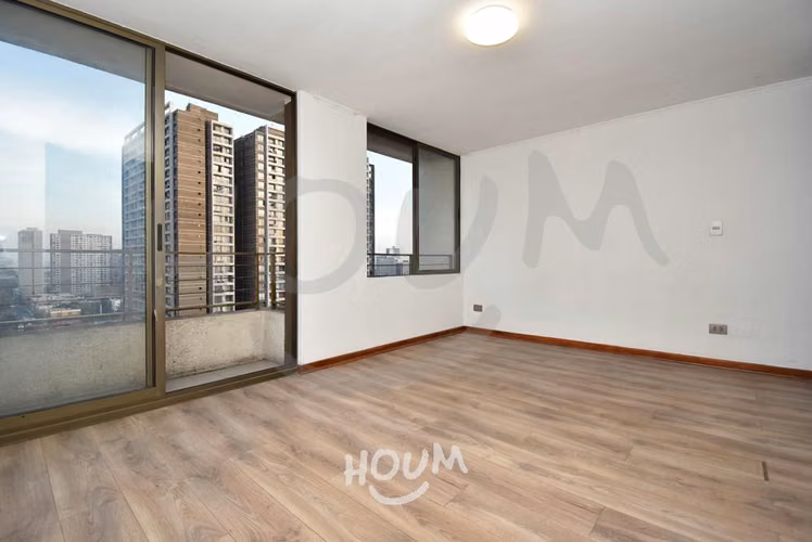 Departamento en Avenida Víctor Jara