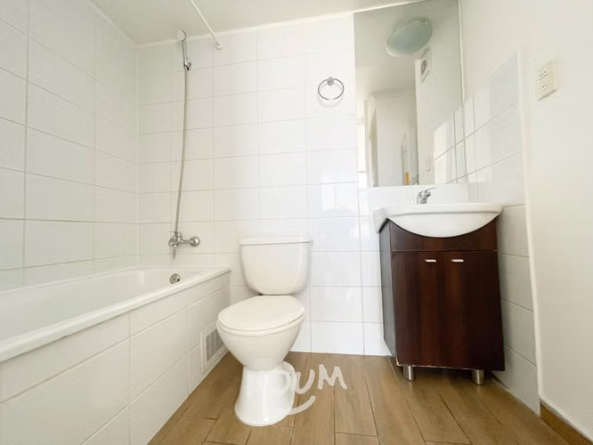 Departamento en Avenida María Rozas Velásquez