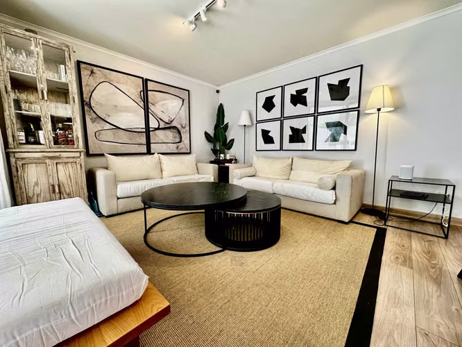 Departamento Jardín y zócalo, De 4 Dorm. En Lo Barnechea - Imagen 4