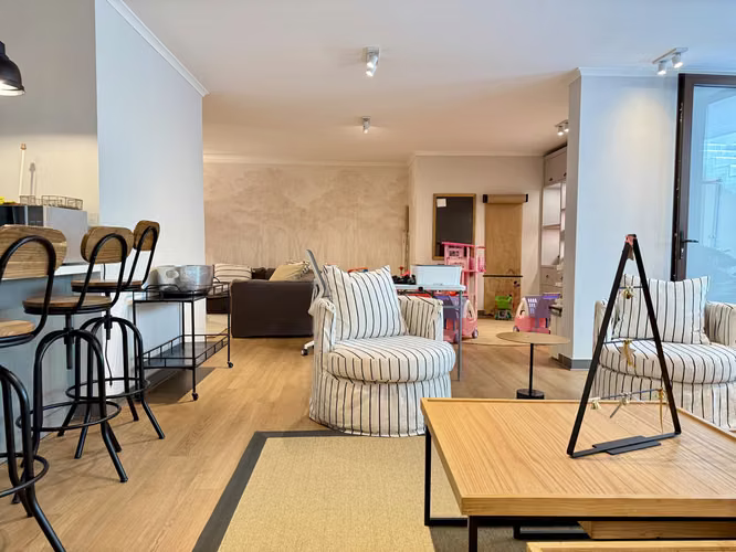 Departamento Jardín y zócalo, De 4 Dorm. En Lo Barnechea - Imagen 28