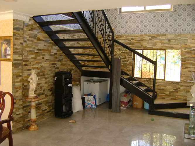 Arriendo de propiedad para empresa, cercano al centro.