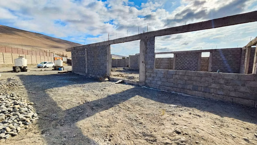 Terreno Lluta km10 Cercado, Piscina Fibra,5000mts2 - Arica
